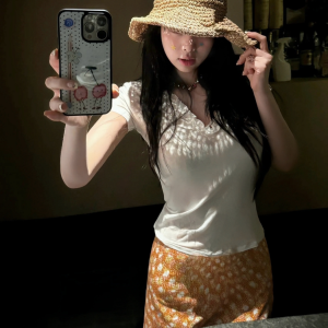 French Style Artistic Floral Half Skirt - Sweet Little Pumpkin Slimming H-Line White T-Shirt - Trendy Y2K Fashion