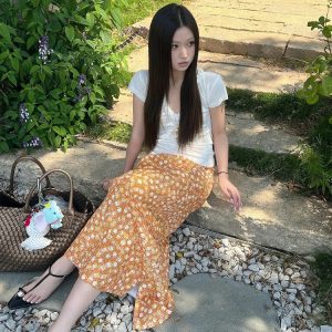 French Style Artistic Floral Half Skirt - Sweet Little Pumpkin Slimming H-Line White T-Shirt - Trendy Y2K Fashion
