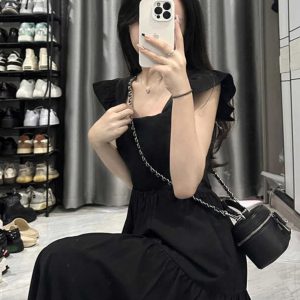 French-Style Black Square Neck Sleeveless Dress with Small Flying Sleeves for Women - 2025 Summer Petite Slim Mid-Length Fashion.