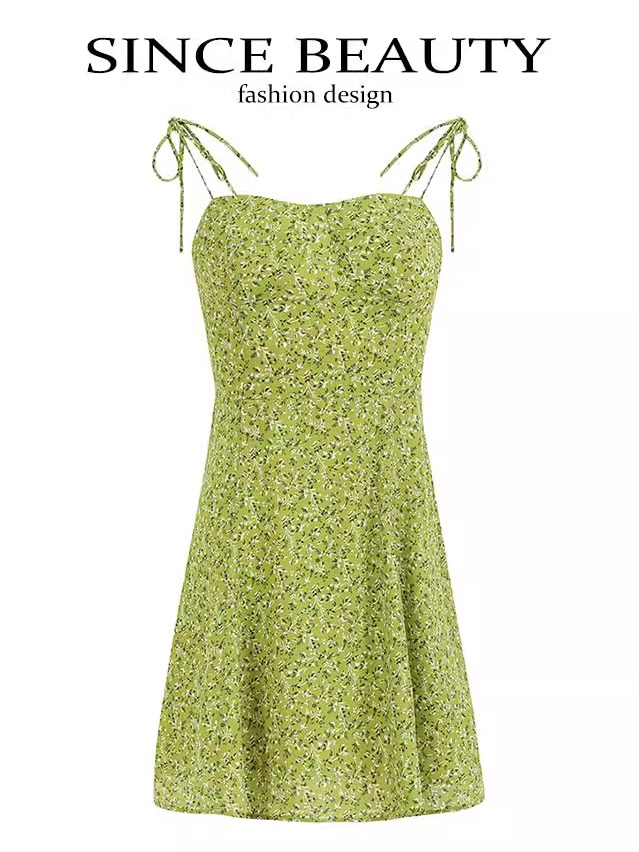 French-Style Green Spaghetti Strap Vacation Dress for Petite Women - 2025 Summer Fashion French-Style Green Spaghetti Strap Vacation Dress for Petite Women - 2025 Summer Fashion