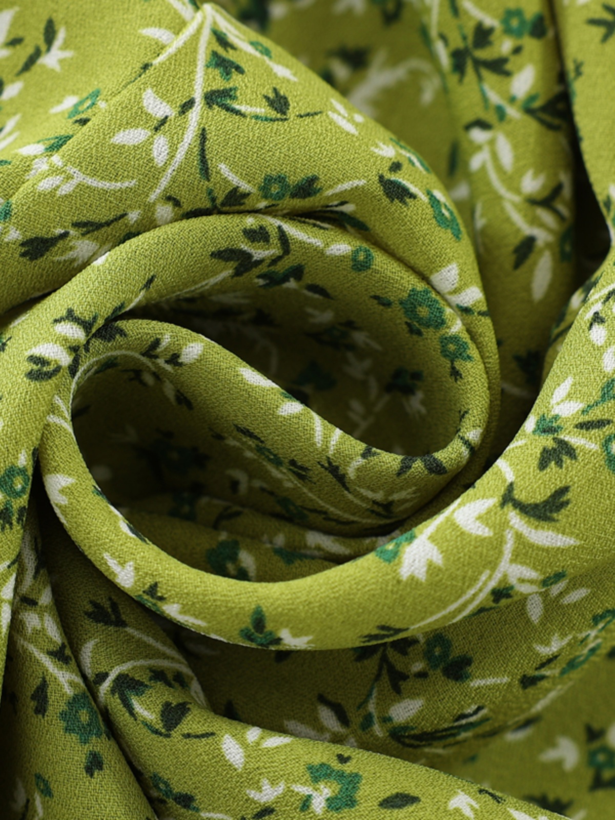 French-Style Green Spaghetti Strap Vacation Dress for Petite Women - 2025 Summer Fashion French-Style Green Spaghetti Strap Vacation Dress for Petite Women - 2025 Summer Fashion