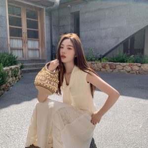 French-Style Off-Shoulder Short Sleeve T-Shirt for Women, Summer 2025 Slim-Fit V-Neck Top, Trendy Casual Wear