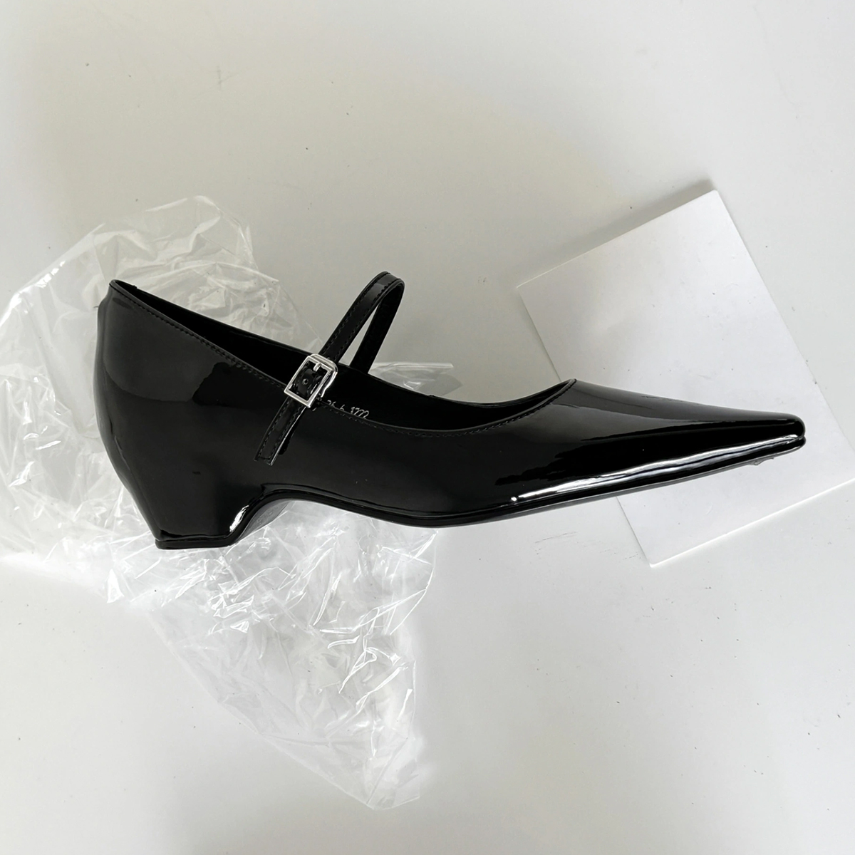 French Style One-Strap Chunky Heel Mary Jane Shoes, Pointed Toe, Shallow Mouth, Sheepskin Commuting High Heels