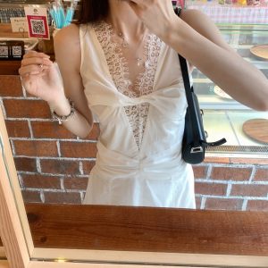 French Summer V-Neck Lace Dress Women's A-Line Vintage Slim Long Dress - Elegant 90s Inspired Style