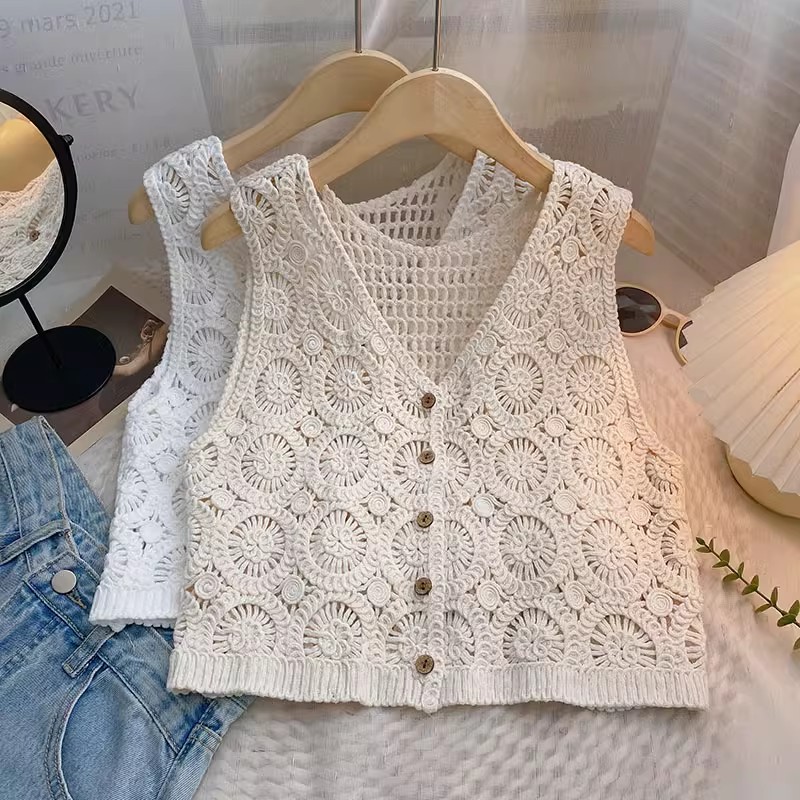 French V-Neck Sleeveless Lace Short Vest for Women - Slimming Summer Outerwear, Versatile Korean Style Top