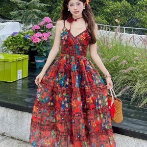 French Vintage Floral Long Dress with V-Neck and Spaghetti Straps - Summer Vacation Style Inspired by 90s and Y2K Fashion
