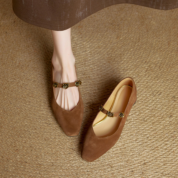 French Vintage Low-Heeled Mary Jane Shoes for Women - Versatile Square-Toe Flats in Italian Style