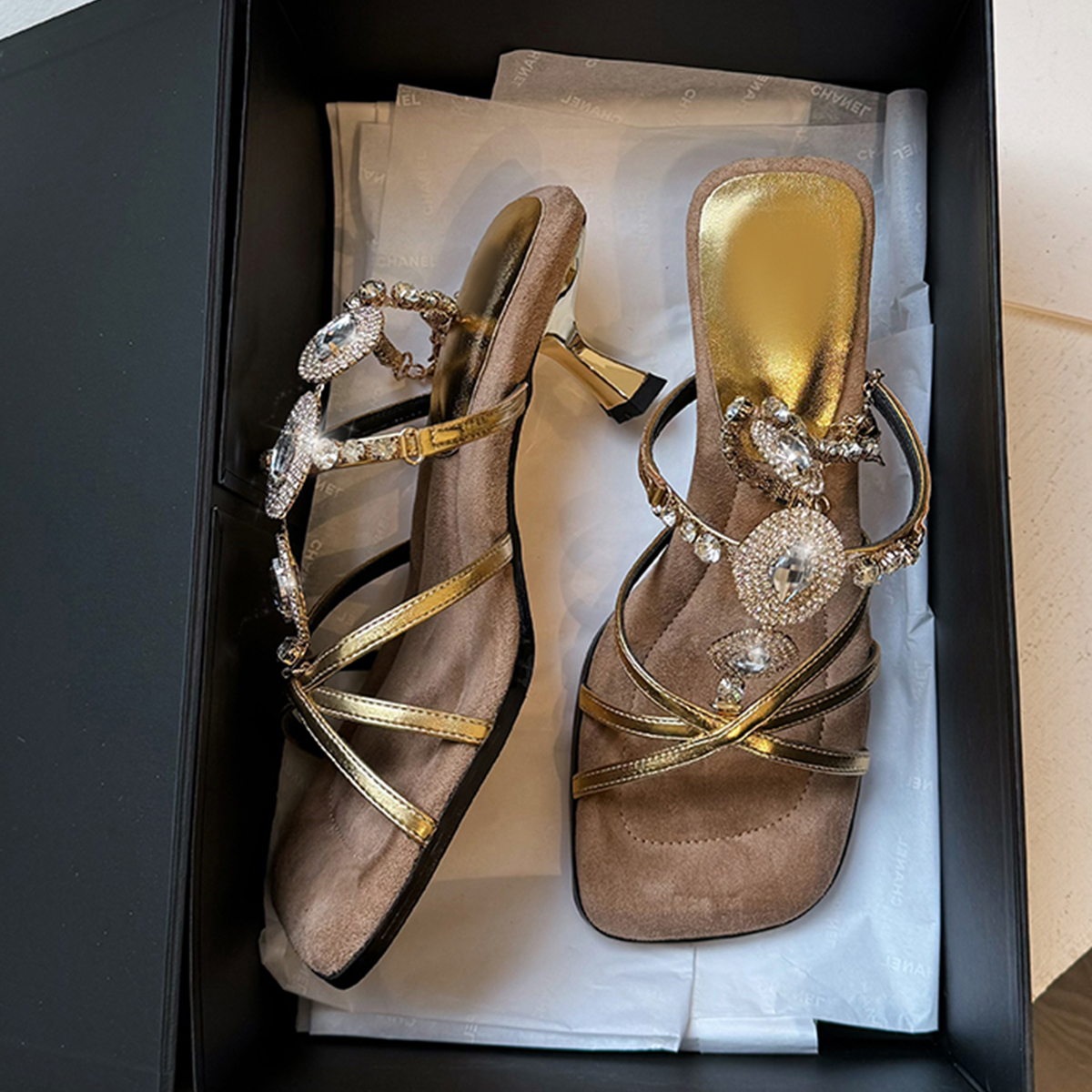 French Vintage Sheepskin High-Heeled Roman Sandals for Women - Summer Rhinestone One-Strap Genuine Leather Square-Toe Design