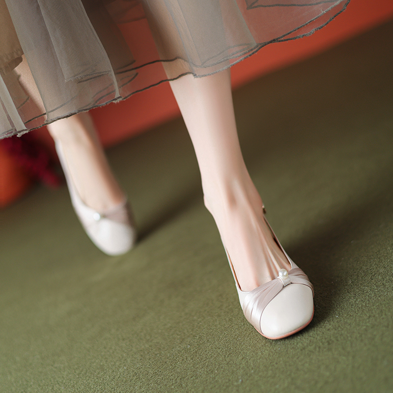 Genuine Leather Backless Chunky Heel Sandals for Women - Bow Round Toe Low Heel Closed Toe Italian Style