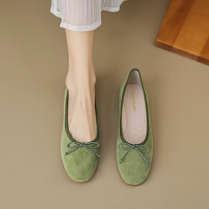 Genuine Leather Bow Tie Tote Bag & Women's Soft Sole Ballet Flats - Large Size Dance Shoes for Comfort and Style Genuine Leather Bow Tie Tote Bag & Women's Soft Sole Ballet Flats - Large Size Dance Shoes for Comfort and Style