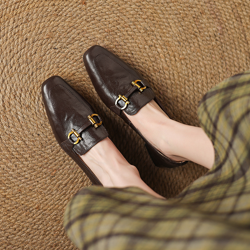 Genuine Leather Chunky Heel Loafers for Women - Retro British Style Slip-On Flats for Spring and Autumn Fashion