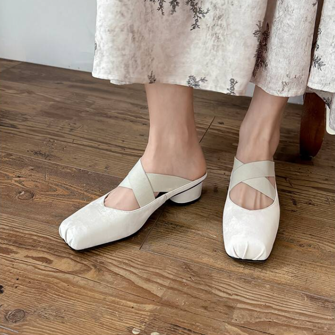 Genuine Leather Cross-Strap Open-Toe Mid-Heel Square-Toe Mules in Italian Style - Chic and Trendy Footwear for Modern Fashionistas