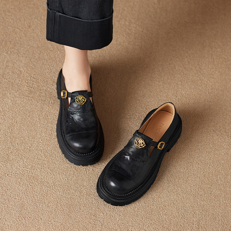 Genuine Leather Round Toe Camellia Loafers for Women - Retro Thick-Soled Flats for Commuting, Versatile Y2K Style Shoes