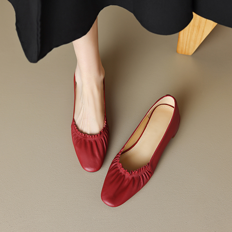 Genuine Leather Round Toe Pleated Chunky Mid-Heel Shoes for Women - Spring Versatile Style, Italian-Inspired Footwear