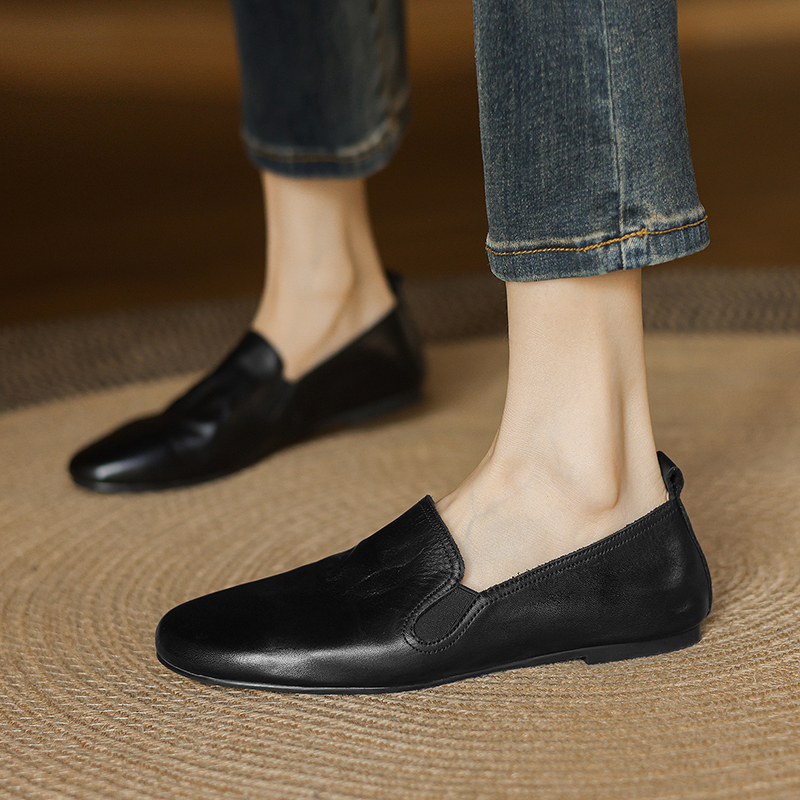 Genuine Leather Round Toe Slip-On Loafers for Women - Retro Vintage Flat Shoes
