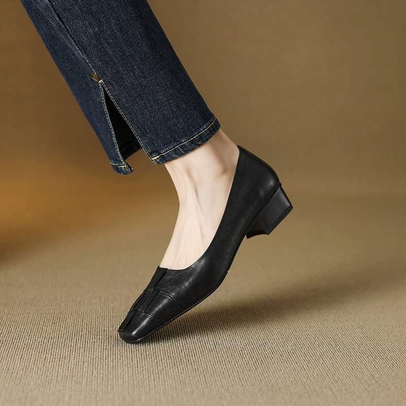 Genuine Leather Square Toe Woven Chunky Heel Shoes for Women - Versatile Commuting Style, Perfect for Work and Casual Wear Genuine Leather Square Toe Woven Chunky Heel Shoes for Women - Versatile Commuting Style, Perfect for Work and Casual Wear