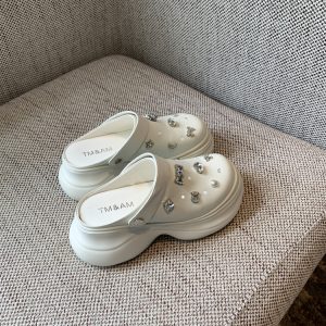 Genuine Leather Thick-Soled Closed-Toe Sandals for Women - 2025 Summer Versatile Half Slippers, Niche Fashion Footwear