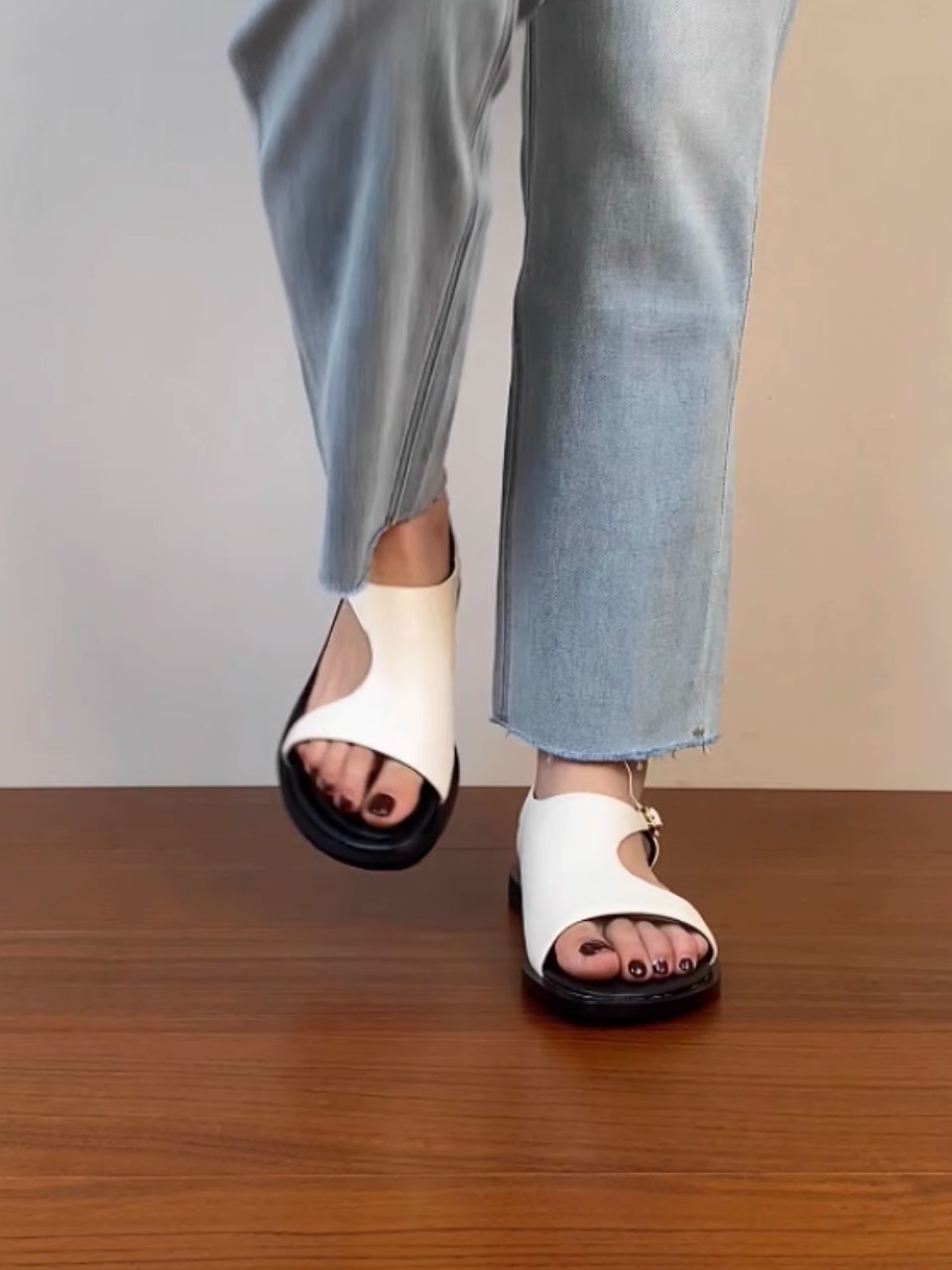 Genuine Leather Vacation Flat-Toe Sandals for Women - Side-Open Black Summer Shoes 2025, Lazy Chic Style Genuine Leather Vacation Flat-Toe Sandals for Women - Side-Open Black Summer Shoes 2025, Lazy Chic Style