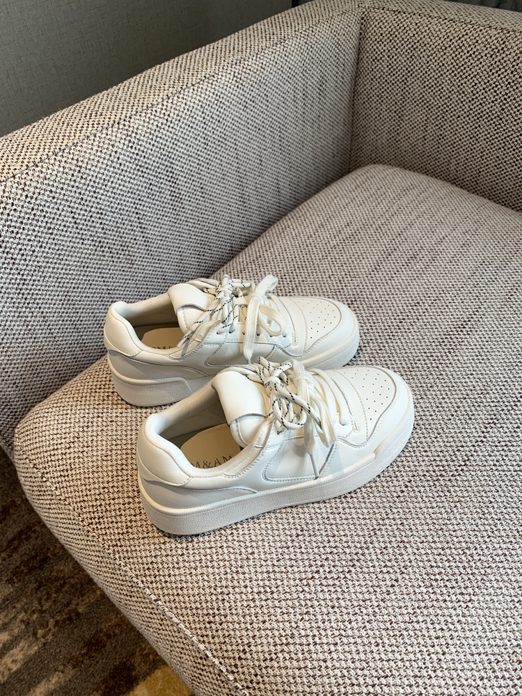 Genuine Leather White Sneakers for Women - 2025 Spring Korean Style Thick-Soled Round-Toe Lace-Up Casual Versatile Shoes Genuine Leather White Sneakers for Women - 2025 Spring Korean Style Thick-Soled Round-Toe Lace-Up Casual Versatile Shoes