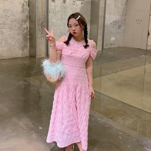 Gold Off-Shoulder Plus Size Dress for Women - Elegant Goddess Style, Waist-Defined, Black Long Dress for Summer Events