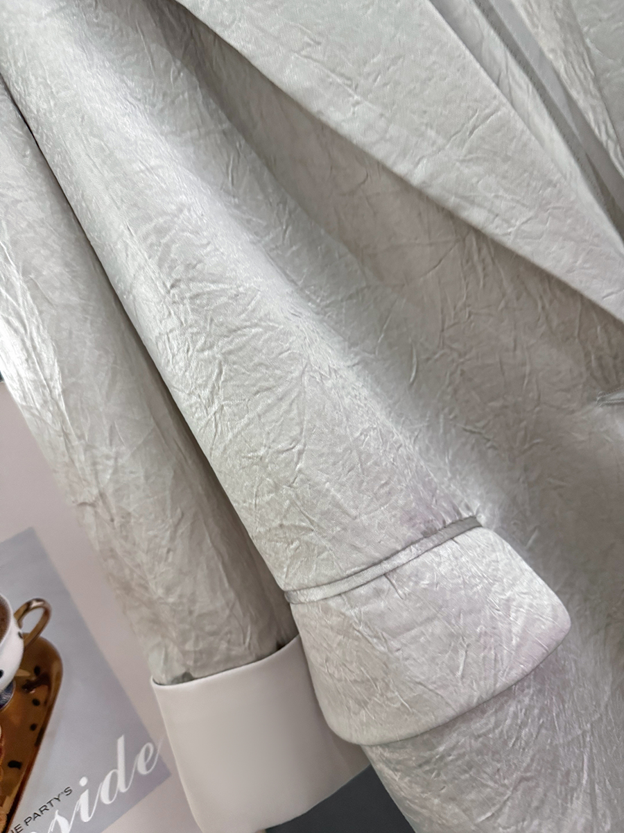 Gray Acetate Thin Blazer for Women - 2025 Summer Fashion, High-End Casual Commuting Versatile Suit Gray Acetate Thin Blazer for Women - 2025 Summer Fashion, High-End Casual Commuting Versatile Suit