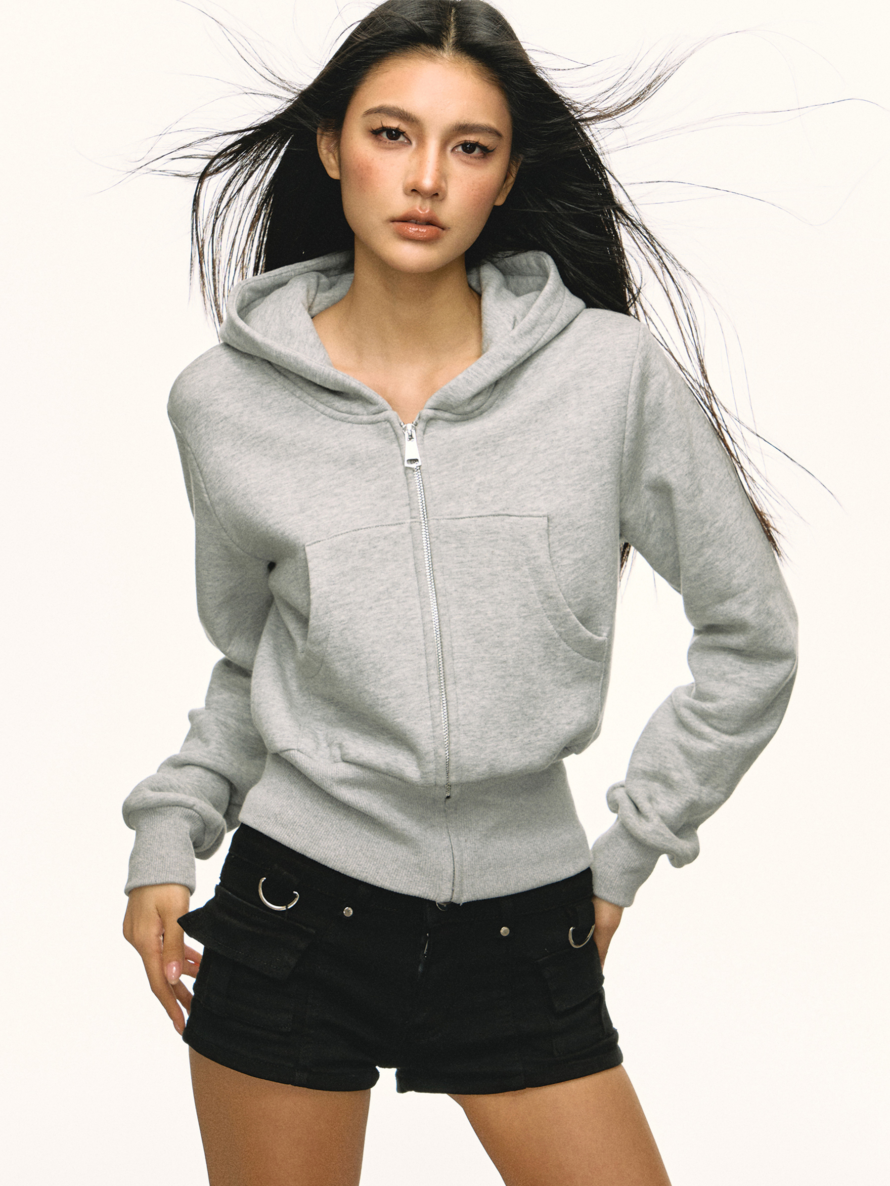 Gray Hooded Zip-Up Sweatshirt for Women - Waist-Cinched Short Sports Jacket, 2025 Spring Fashion, Versatile Casual Wear Gray Hooded Zip-Up Sweatshirt for Women - Waist-Cinched Short Sports Jacket, 2025 Spring Fashion, Versatile Casual Wear