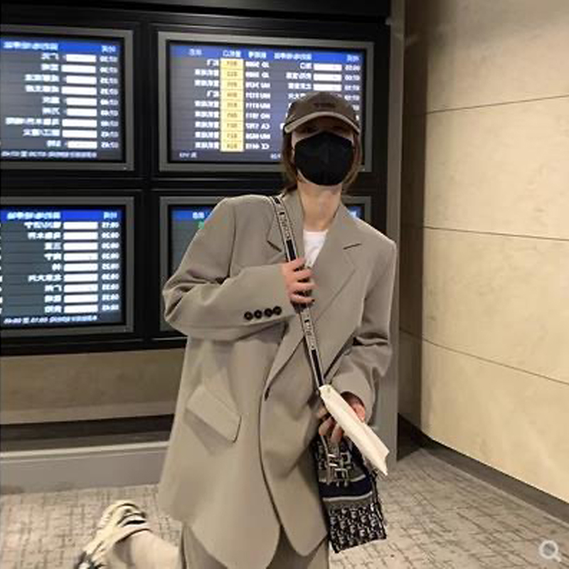 Gray Milk Tea Women's Blazer Coat Two-Piece Set - Casual Loose Suit for Petite Sizes, Spring Autumn 2025 Fashion Gray Milk Tea Women's Blazer Coat Two-Piece Set - Casual Loose Suit for Petite Sizes, Spring Autumn 2025 Fashion