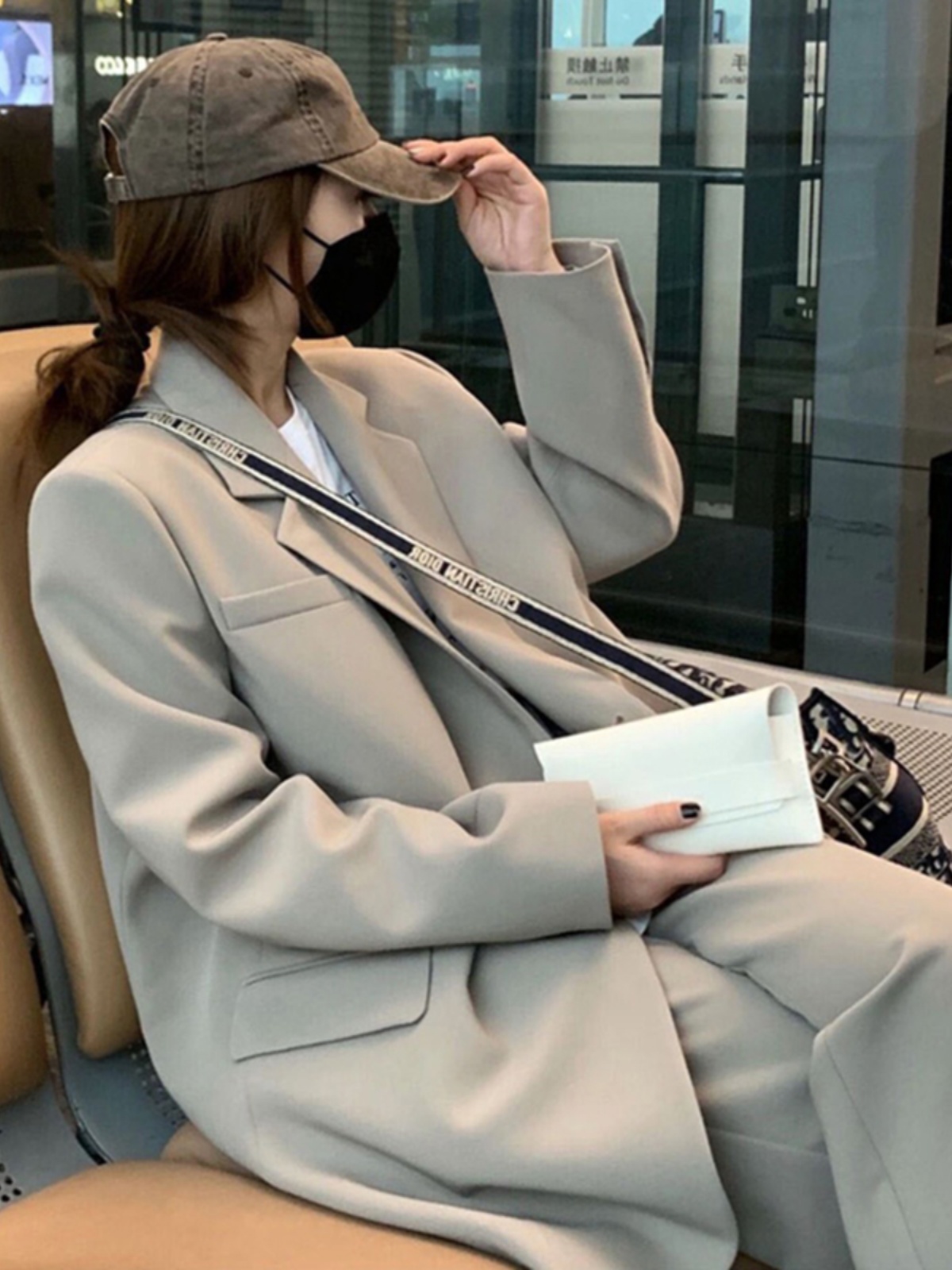 Gray Milk Tea Women's Blazer Coat Two-Piece Set - Casual Loose Suit for Petite Sizes, Spring Autumn 2025 Fashion Gray Milk Tea Women's Blazer Coat Two-Piece Set - Casual Loose Suit for Petite Sizes, Spring Autumn 2025 Fashion