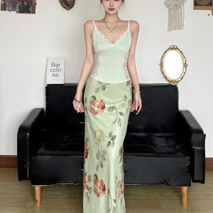 Green and Fresh Floral Mesh Midi Skirt - Women's Elegant Chinese Style Draped Design for a Chic Look