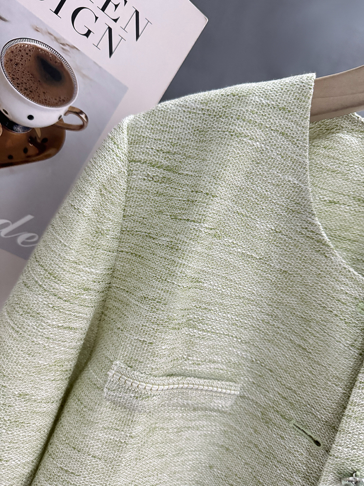 Green Korean Style Lightweight Women's Jacket - Trendy Short Cardigan for Summer 2025, Ultra-Stylish Commuter Top Green Korean Style Lightweight Women's Jacket - Trendy Short Cardigan for Summer 2025, Ultra-Stylish Commuter Top