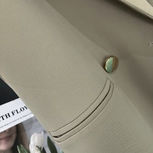 Green Lightweight British-Style Short Sleeve Blazer for Women, Vintage Charm with Metal Buttons, 2025 Summer Fashion