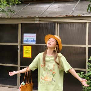 Green Retro Printed Short Sleeve T-Shirt for Women - Vintage Style Loose Drop Shoulder Top for Summer, 90s Inspired