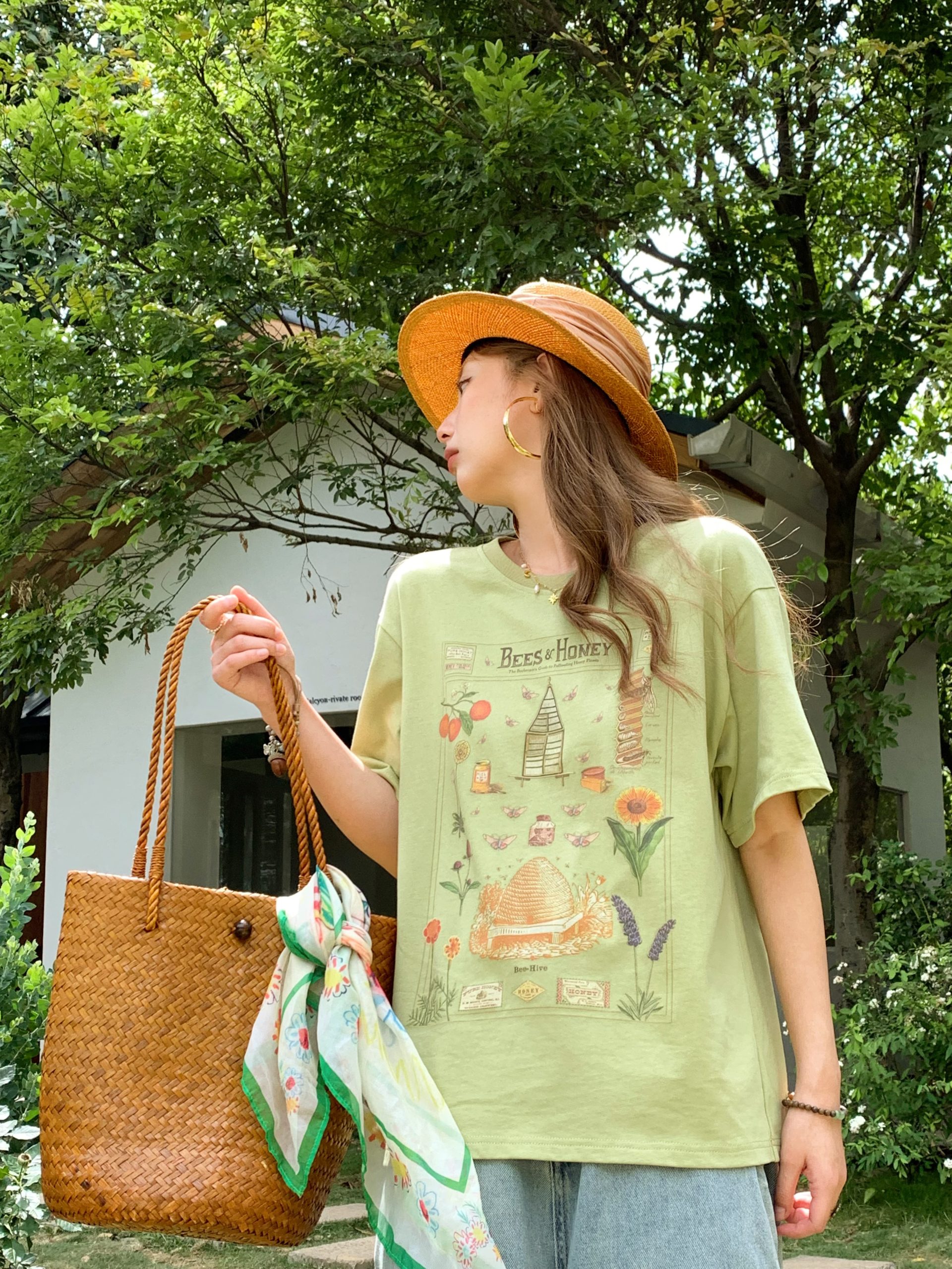 Green Retro Printed Short Sleeve T-Shirt for Women - Vintage Style Loose Drop Shoulder Top for Summer, 90s Inspired Green Retro Printed Short Sleeve T-Shirt for Women - Vintage Style Loose Drop Shoulder Top for Summer, 90s Inspired