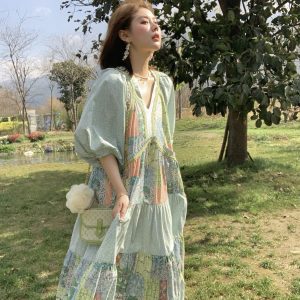 Green Retro V-Neck Dress for Women - Bohemian Long Skirt, Vintage Style, Spring Fashion, Summer of the Cicada