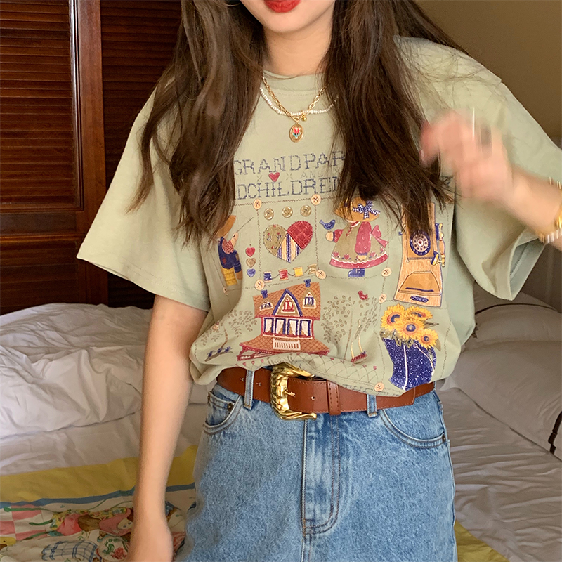 Green Short Sleeve Vintage T-Shirt for Women with Japanese Retro Girl Print, Loose Fit Pure Cotton Summer Top