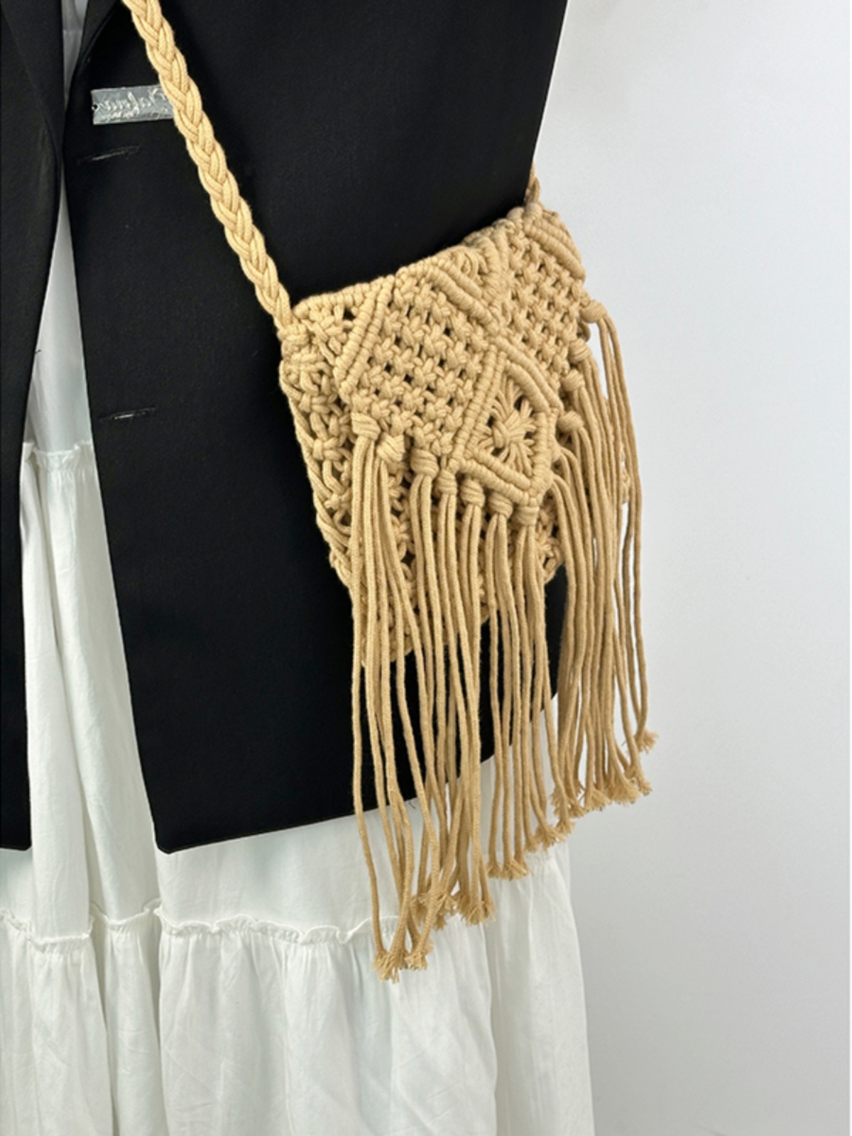 Handmade Bohemian Straw Woven Bag with Tassels - 2024 Hollow Shoulder Crossbody Beach Bag for Women Handmade Bohemian Straw Woven Bag with Tassels - 2024 Hollow Shoulder Crossbody Beach Bag for Women