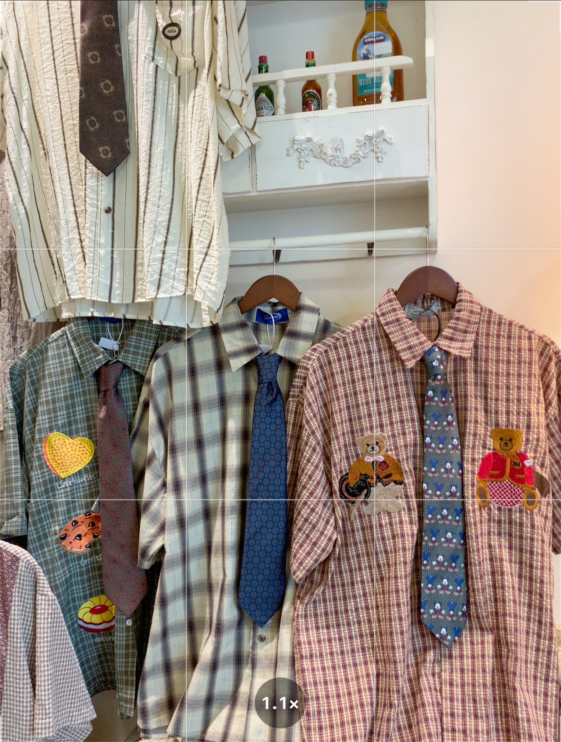 Handmade Vintage Japanese Retro Wide Bow Tie with Trendy Cartoon Print - Versatile Korean Style Fashion Accessory Handmade Vintage Japanese Retro Wide Bow Tie with Trendy Cartoon Print - Versatile Korean Style Fashion Accessory