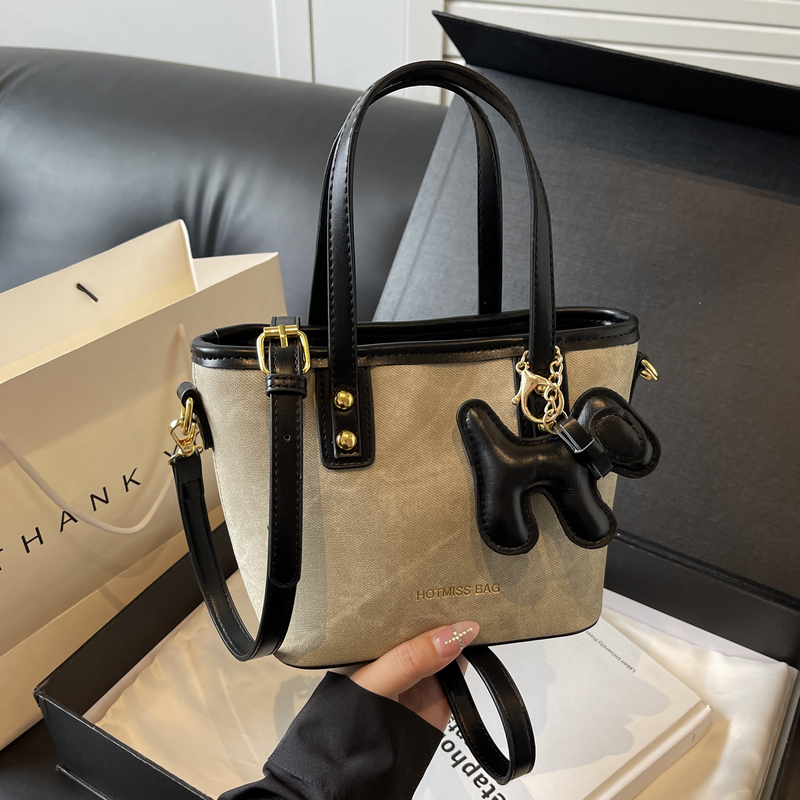 Handmade Women's Tote Bucket Bag - Casual Gradient Crossbody Bag, 2025 New Style, Three-Dimensional Design, Trendy Fashion Accessory