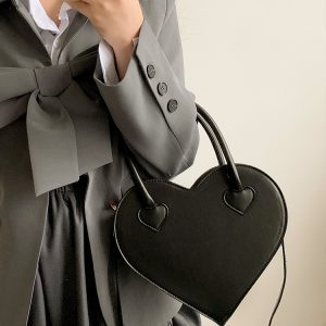 Heart-Shaped Black Crossbody Bag for Women, Retro Minimalist Tote Handbag, 2023 Trendy Design