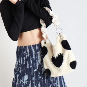 Heart-Shaped Plush Tote Bag for Women - Cute Casual Shoulder & Crossbody Bag in Sweet Cool Style for Autumn & Winter