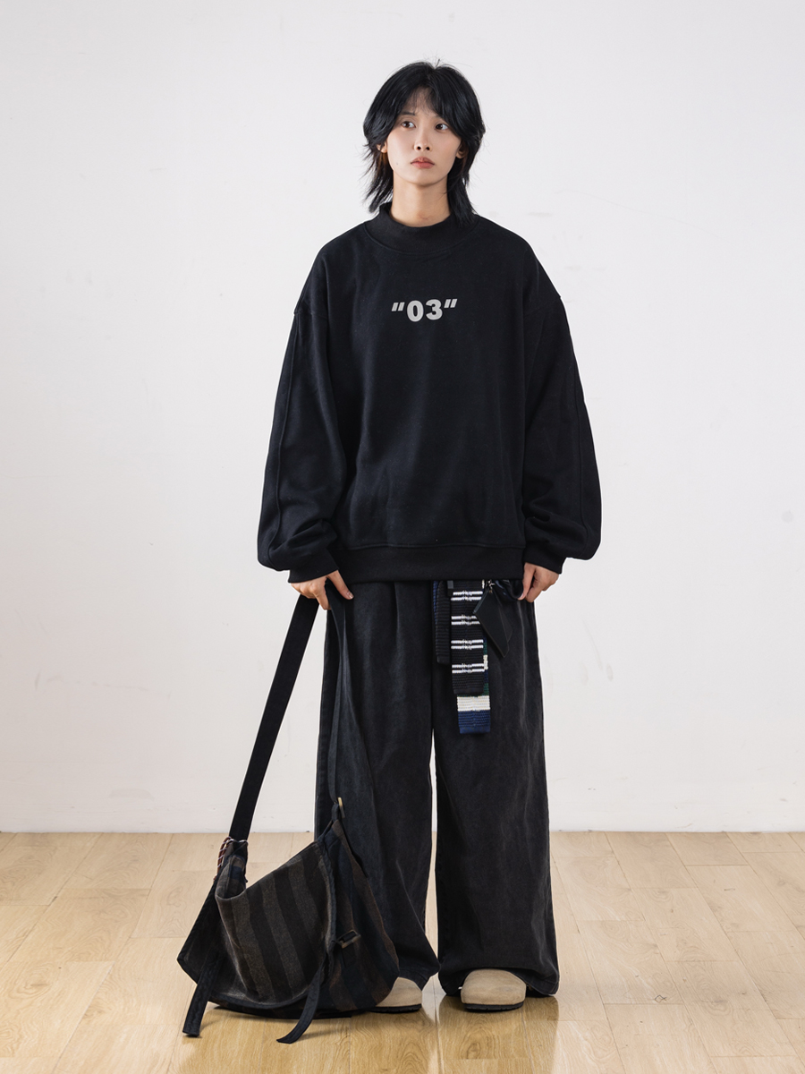 Heavyweight Basic Sweatshirt for Men, Small Collar, Loose Fit, Thickened Fleece Top for Spring 2025, Casual Streetwear Style Heavyweight Basic Sweatshirt for Men, Small Collar, Loose Fit, Thickened Fleece Top for Spring 2025, Casual Streetwear Style