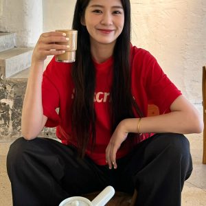 Heavyweight Red Letter Print T-Shirt for Women, Summer New Arrival, Short Sleeve Loose-Fitting Cotton Top, American Style Fashion