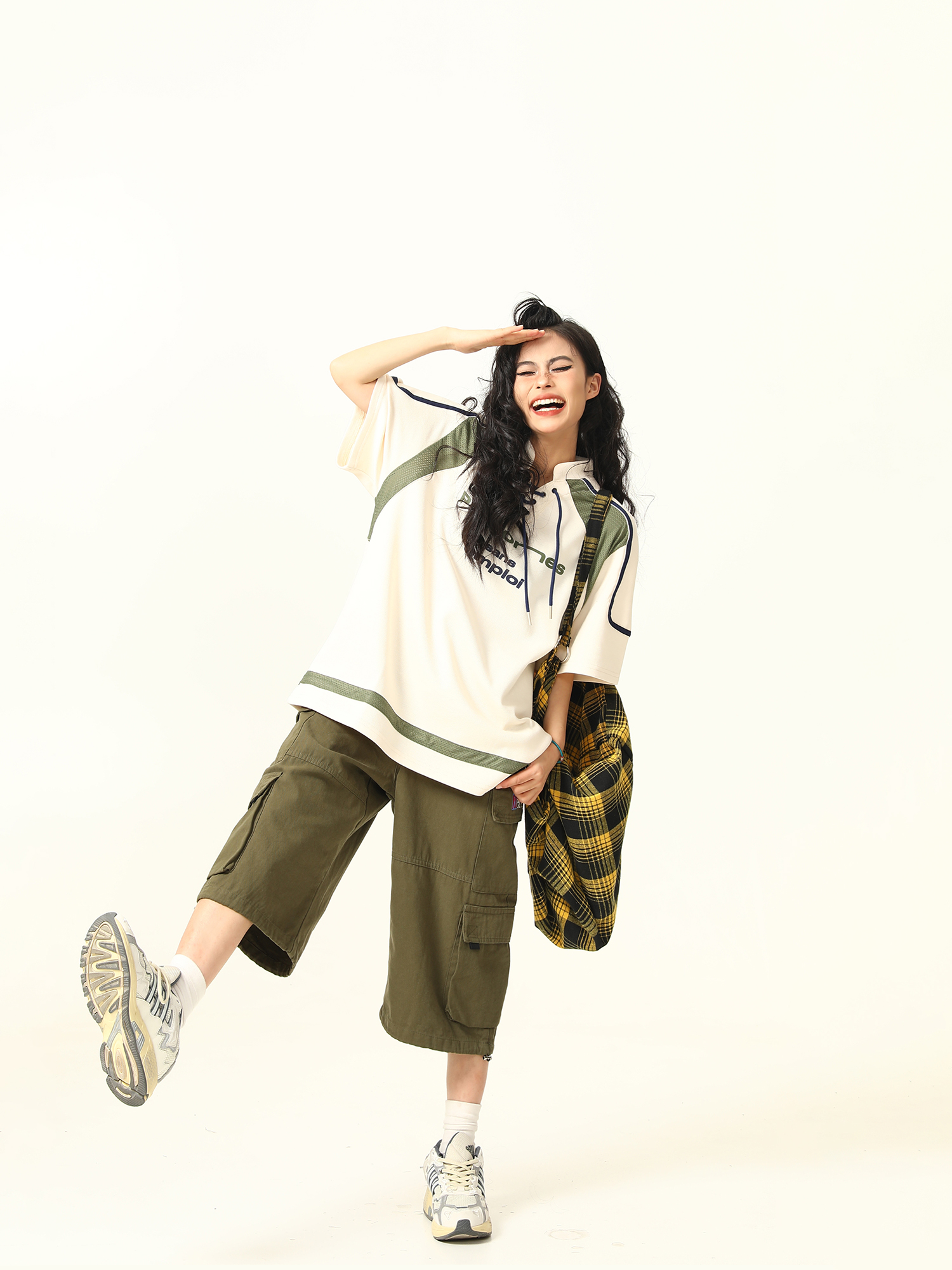 Heavyweight Short-Sleeve T-Shirt for Men & Women, Loose Fit Streetwear Couple Top, Niche Design, Casual Urban Style Heavyweight Short-Sleeve T-Shirt for Men & Women, Loose Fit Streetwear Couple Top, Niche Design, Casual Urban Style