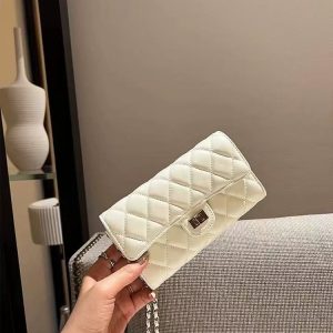 High-End Diamond-Patterned Crossbody Mini Bag - Versatile Small Square Chain Purse for Cards and Coins, Chic Luxury Style