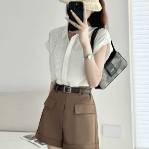 High-End Khaki Shorts with Belt, A-Line Wide-Leg Pants, Casual Loose Fit Shorts with Pockets - Versatile Everyday Style