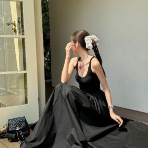 High-End Light Fabric Black Long Vest Dress with Slim Waist - Summer Floor-Length Skirt Fashion