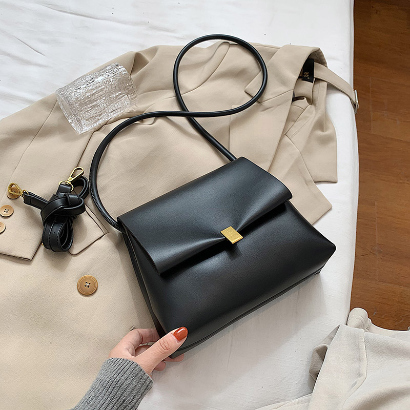 High-End Light Luxury Women's Water-Resistant Crossbody Bag - Versatile Spring 2025 Commuting & Travel Shoulder Bag High-End Light Luxury Women's Water-Resistant Crossbody Bag - Versatile Spring 2025 Commuting & Travel Shoulder Bag