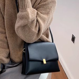 High-End Light Luxury Women's Water-Resistant Crossbody Bag - Versatile Spring 2025 Commuting & Travel Shoulder Bag