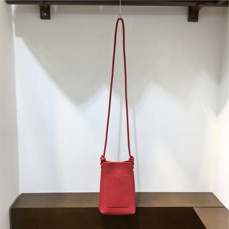 High-End Lychee Pattern Crossbody Phone Bag - Versatile Vertical Small Bag for Spring/Summer 2025 Trend High-End Lychee Pattern Crossbody Phone Bag - Versatile Vertical Small Bag for Spring/Summer 2025 Trend