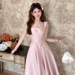 High-End Minimalist Backless Spaghetti Strap Evening Dress with Fishbone Detail | Spring & Autumn Fashion